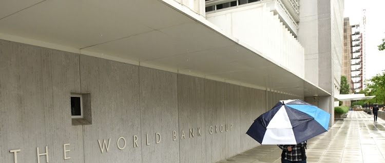 Generic indicator sets back fight against poverty